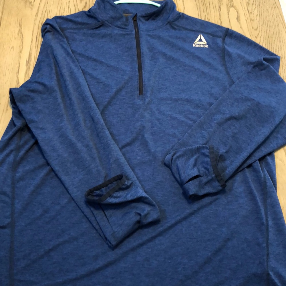 Reebok men’s quarter  zip pull over size 2xl.